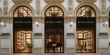 Bottega Veneta inaugura in Galleria Vittorio Emanuele II a Milano