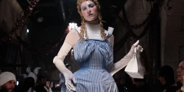 Galliano regala il sogno della Couture ‘chez’ Margiela Artisanal