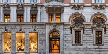 Brunello Cucinelli, nuova boutique nell’ex Palazzo della Borsa a Venezia