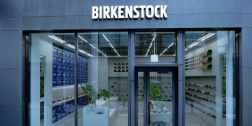 Birkenstock, nel Q2 i ricavi salgono a +23%. Alzato l’outlook per l’anno